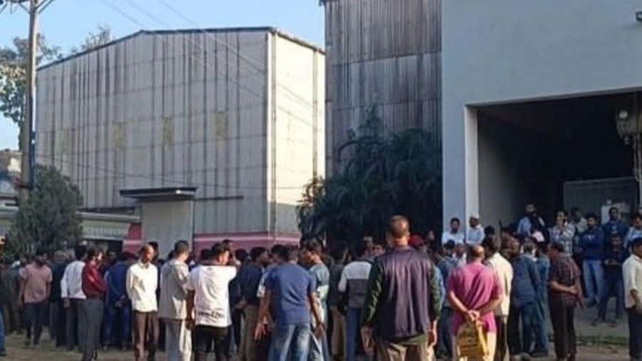 চট্টগ্রামে এস আলমের ছয়টি কারখানা বন্ধ ঘোষণা